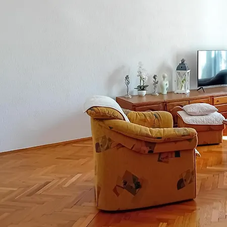 Apartamento In Zvekovica