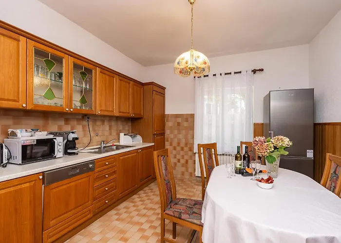 Apartament In *