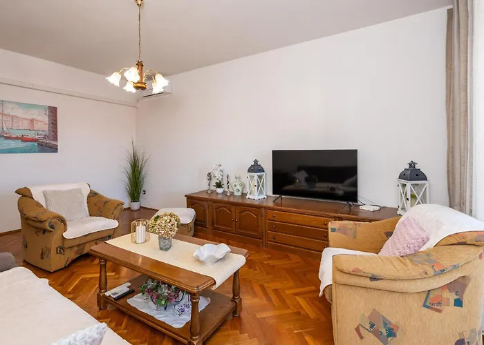 In Apartament Zvekovica