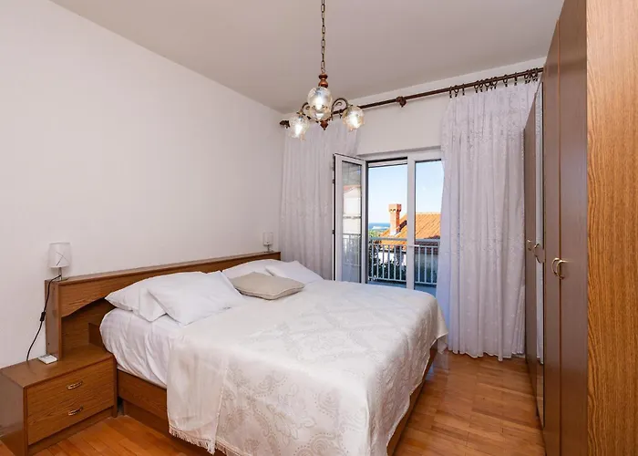Apartament In *